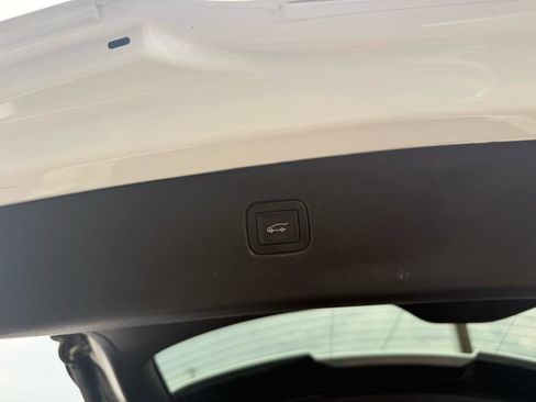 Used 2019 Chevrolet Blazer RS FWD image 9