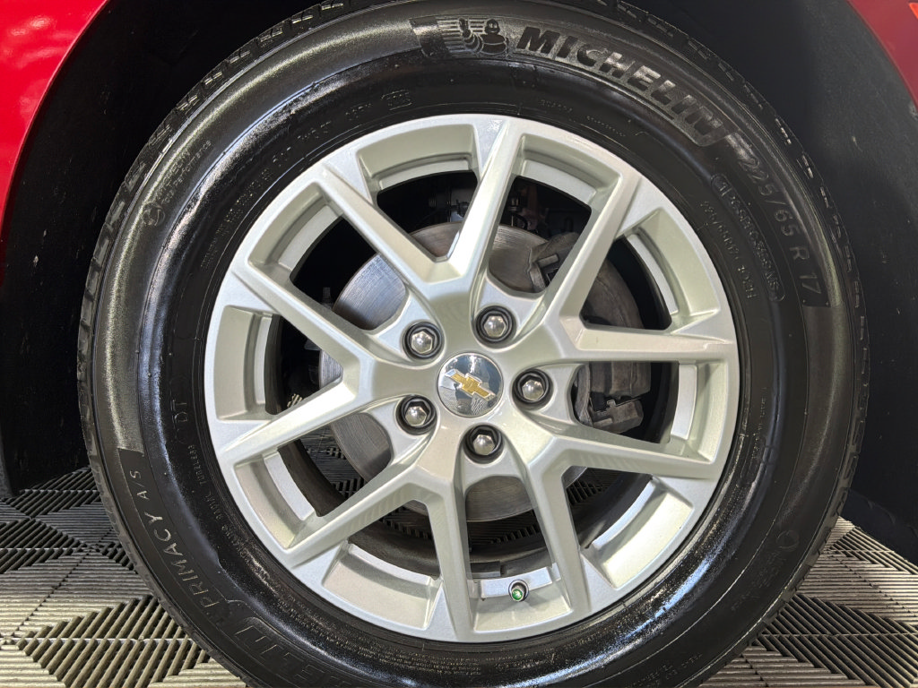 Certified 2024 Chevrolet Equinox LT FWD image 35