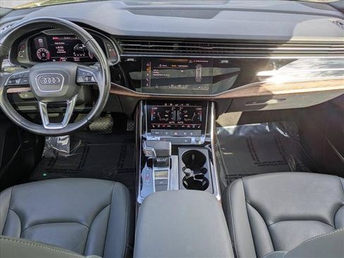 Used 2020 Audi Q8 Premium Plus w/ Premium Plus Package AWD/4WD image 22