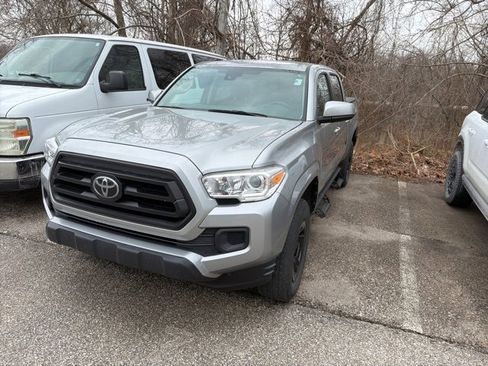Used 2021 Toyota Tacoma SR w/ SR Convenience Package image 2