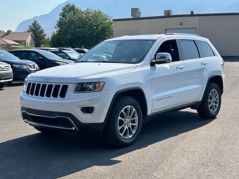 Used 2015 Jeep Grand Cherokee Limited w/ Trailer Tow Group IV AWD/4WD image 8