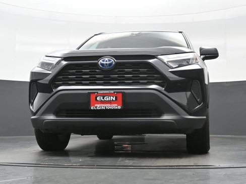 Used 2023 Toyota RAV4 LE AWD/4WD image 25