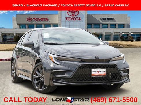 Used 2026 Toyota Corolla SE FWD image 1