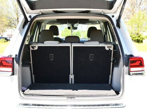 Used 2021 Volkswagen Atlas SE image 27