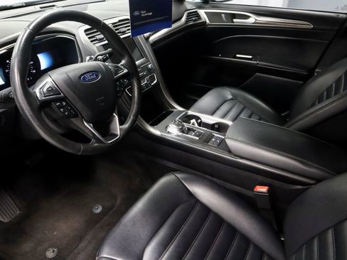 Certified 2019 Ford Fusion SEL FWD image 23