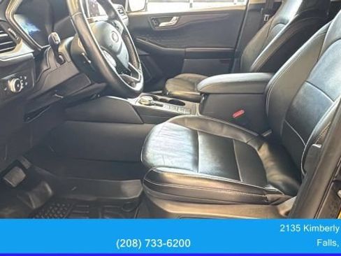 Used 2020 Ford Escape Titanium AWD/4WD image 20