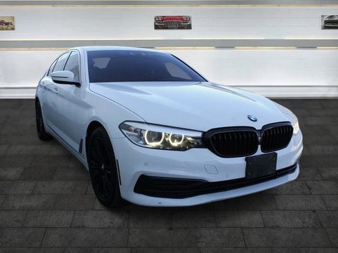 Used 2019 BMW 530i w/ Convenience Package image 1