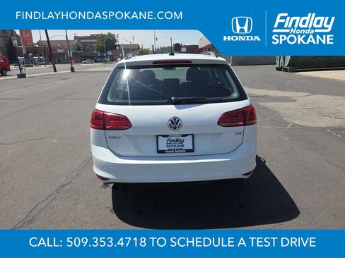 Used 2016 Volkswagen Golf S FWD image 4