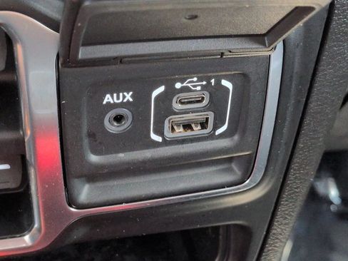 Used 2021 Jeep Wrangler Unlimited Sport AWD/4WD image 23