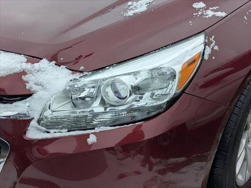 Used 2014 Chevrolet Malibu LT w/ Power Convenience Package image 11