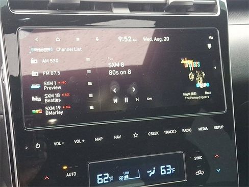 Used 2023 Hyundai Santa Cruz SEL Premium image 18