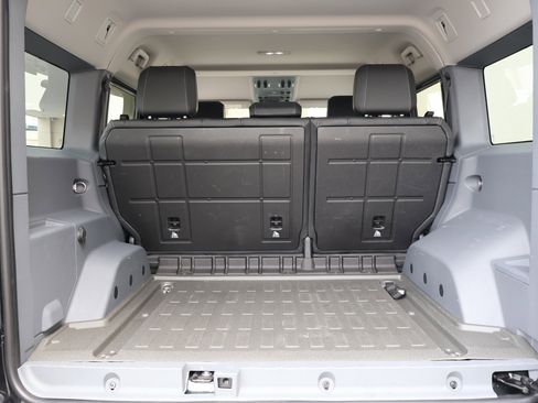 Used 2024 INEOS Grenadier Fieldmaster Edition image 20