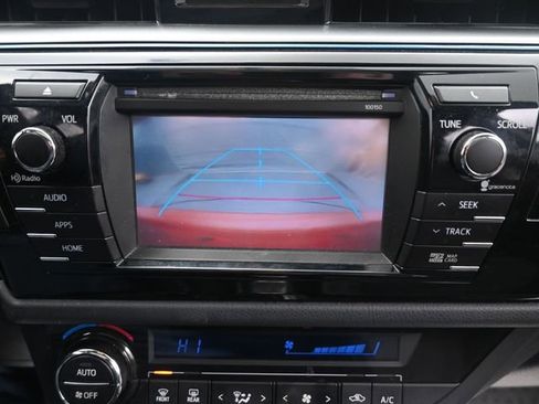 Used 2015 Toyota Corolla S Premium image 14