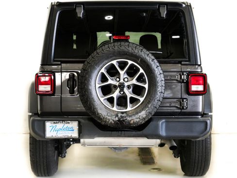 Used 2024 Jeep Wrangler Unlimited Sport AWD/4WD image 8