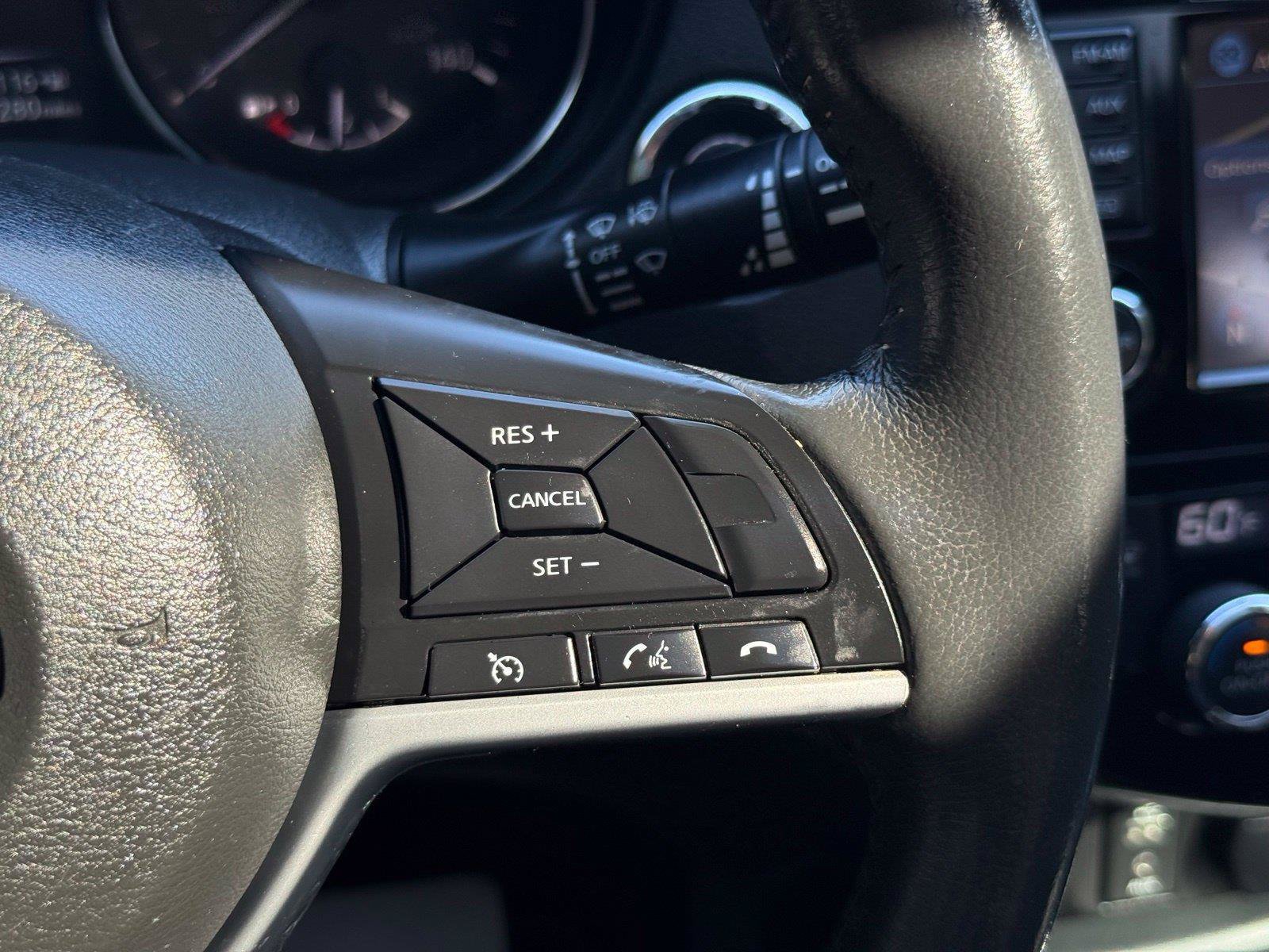 Used 2017 Nissan Rogue SL w/ SL Premium Package FWD image 36