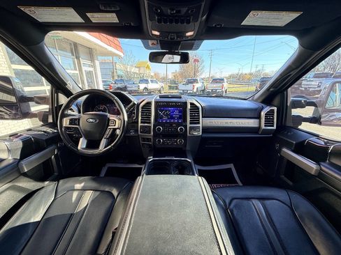 Used 2021 Ford F250 Platinum w/ FX4 Off-Road Package image 34