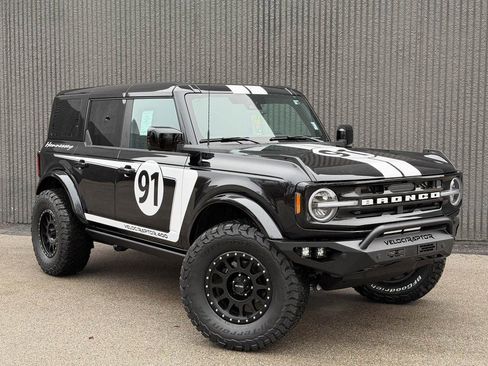 New 2025 Ford Bronco Outer Banks image 8