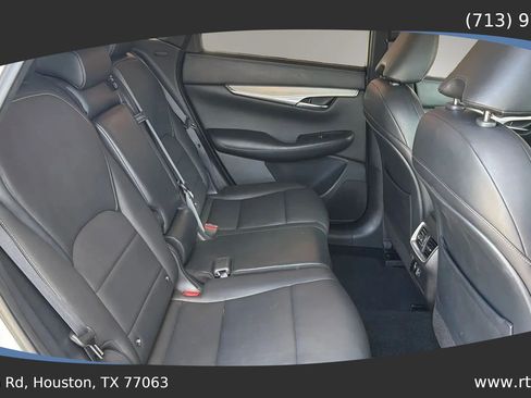 Used 2019 INFINITI QX50 Luxe w/ Navigation Package AWD/4WD image 32