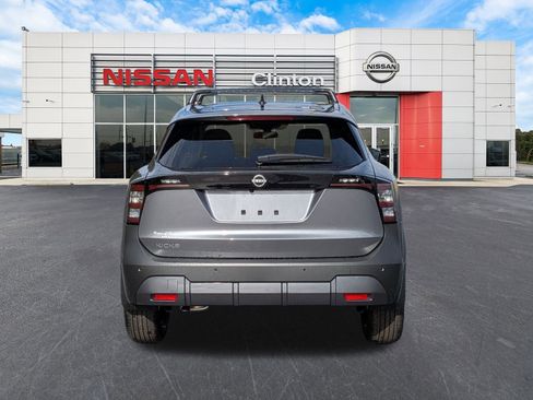 New 2026 Nissan Kicks SV w/ Charging Package FWD image 4