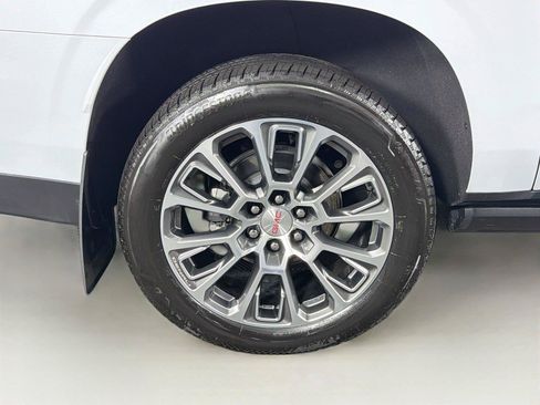 Used 2026 GMC Yukon XL Denali w/ Denali Reserve Package AWD/4WD image 35