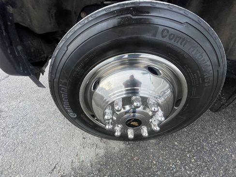 Used 2021 Ford F450 XL w/ Snow Plow Prep Package image 19