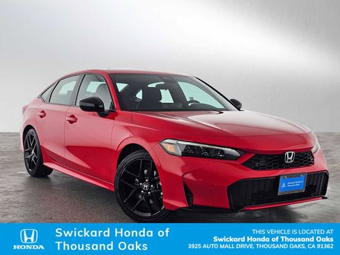 Used 2025 Honda Civic Sport image 1