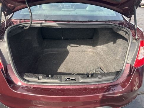 Used 2011 Ford Taurus SEL w/ 201A Rapid Spec Order Code image 17