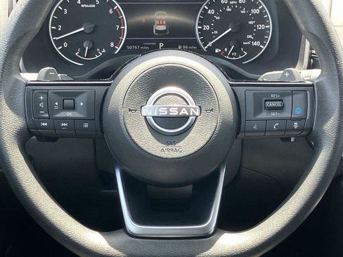 Used 2023 Nissan Rogue SV FWD image 18