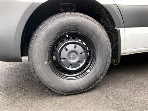 New 2025 Mercedes-Benz Sprinter 2500 image 12