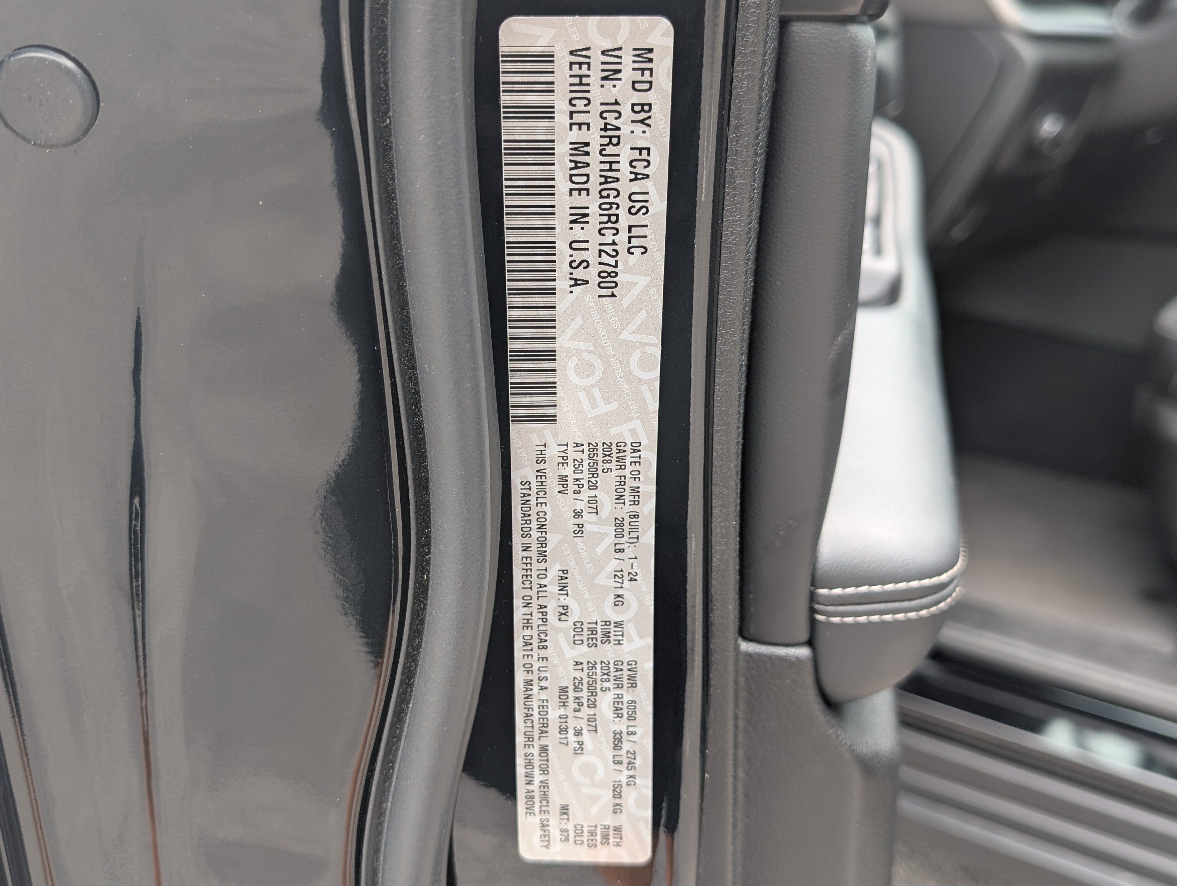 Used 2024 Jeep Grand Cherokee Altitude AWD/4WD image 37
