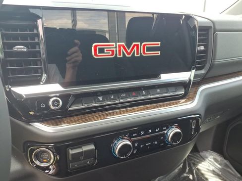 New 2026 GMC Sierra 3500 SLE AWD/4WD image 16