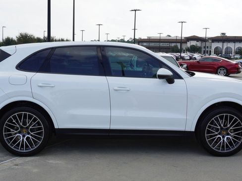 Used 2019 Porsche Cayenne image 4