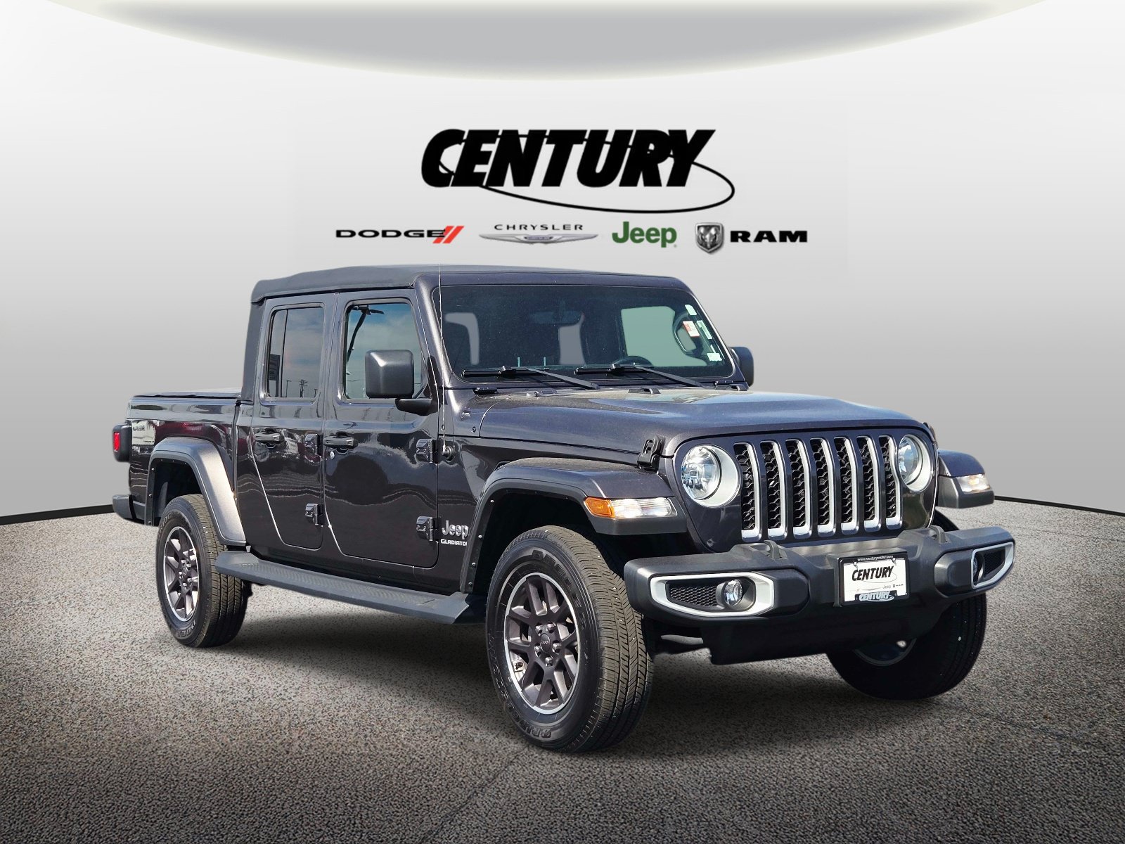 Used 2022 Jeep Gladiator Overland w/ Trailer Tow Package AWD/4WD image 1