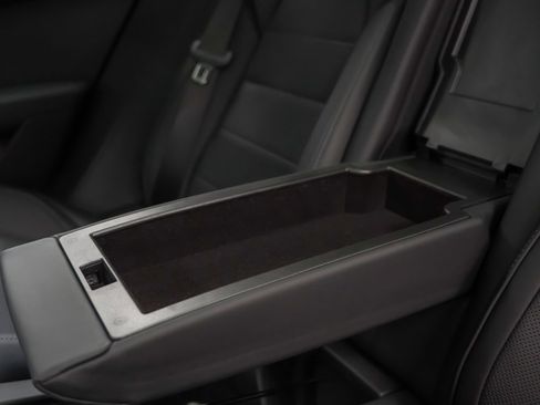 New 2026 Porsche Panamera 4 image 19