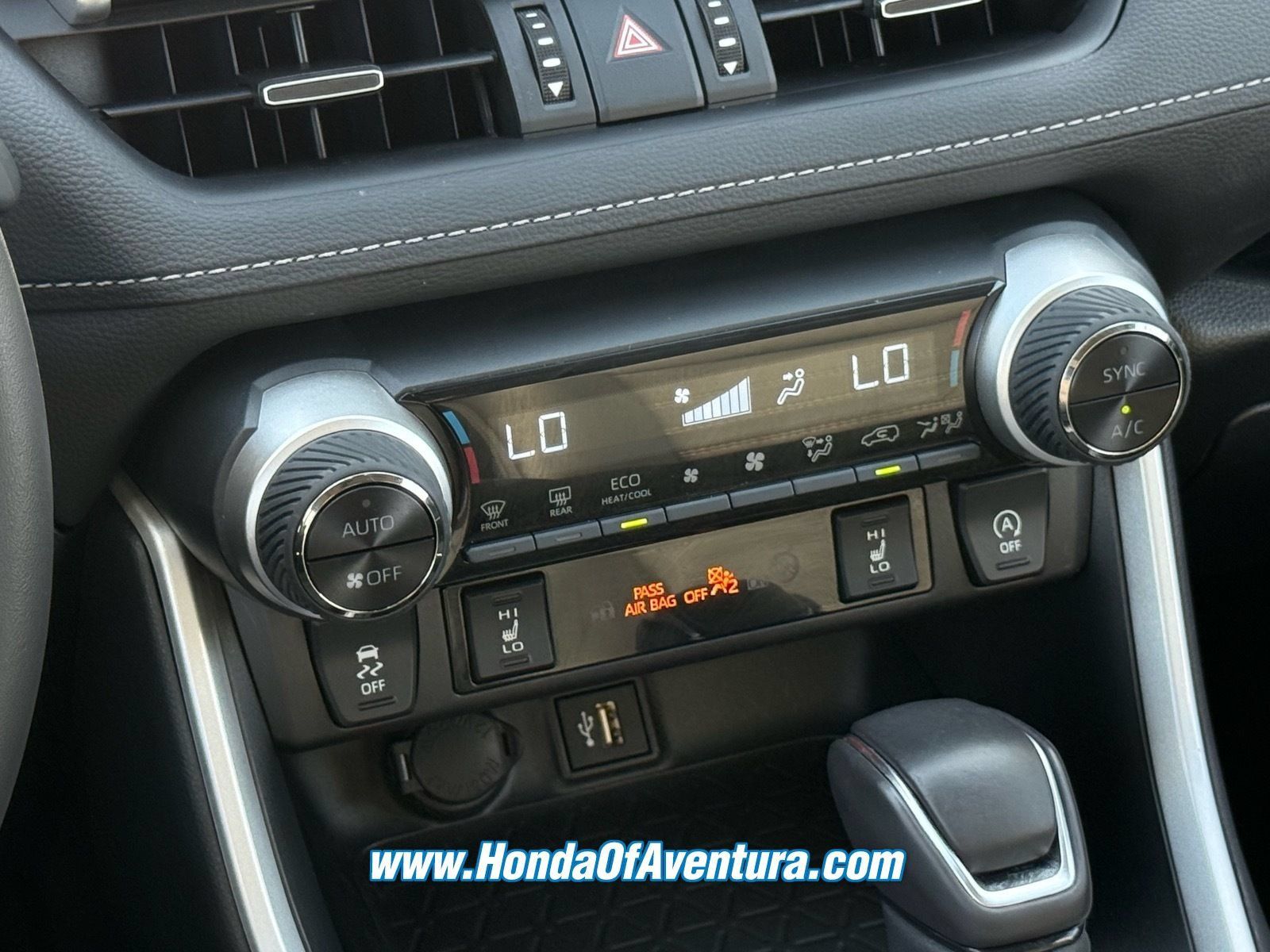 Used 2025 Toyota RAV4 XLE Premium w/ Weather Package AWD/4WD image 20