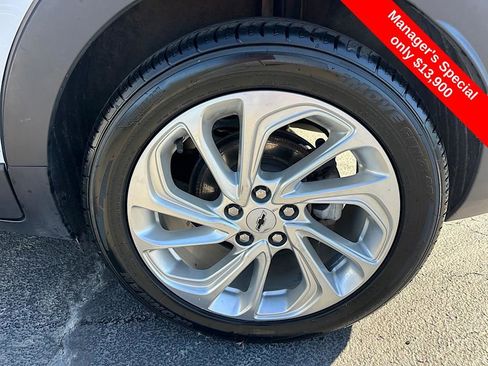 Used 2023 Chevrolet Bolt EUV LT w/ Driver Confidence Package image 24