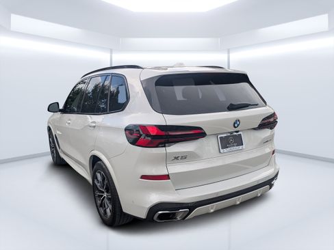 Used 2024 BMW X5 sDrive40i w/ Executive Package RWD image 5