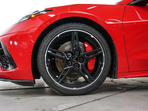 Used 2022 Chevrolet Corvette Stingray Premium Conv w/ Z51 Performance Package RWD image 35
