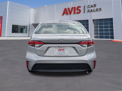Used 2024 Toyota Corolla LE image 5