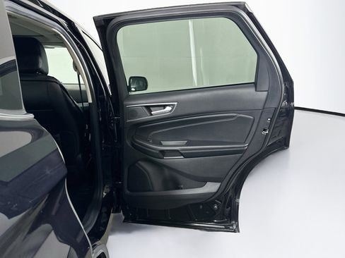 Used 2021 Ford Edge Titanium w/ Equipment Group 301A AWD/4WD image 30