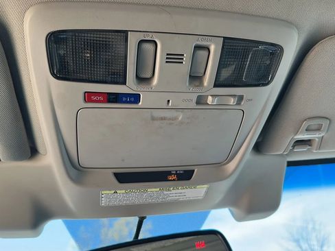 Used 2016 Subaru Outback 2.5i Limited image 40