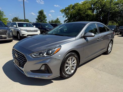 Used 2018 Hyundai Sonata SE FWD image 3