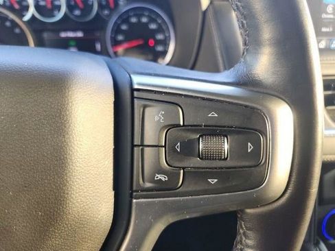 Used 2021 Chevrolet Suburban LS image 32