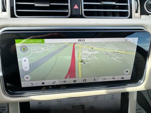 Used 2019 Land Rover Range Rover Supercharged image 23