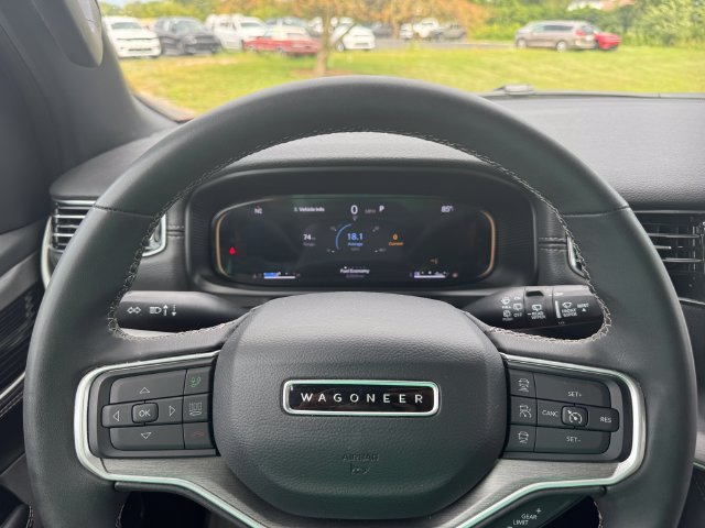Certified 2025 Jeep Wagoneer Series II w/ Convenience Group I AWD/4WD image 25