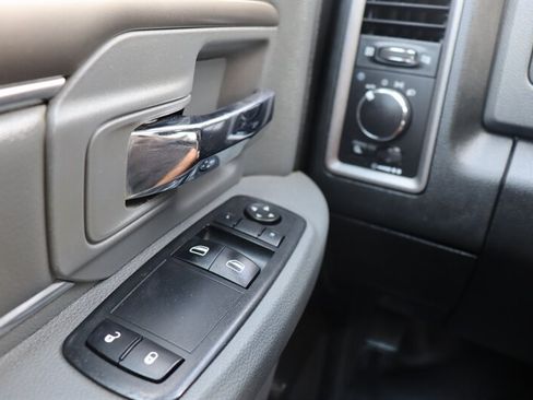 Used 2017 RAM 2500 Tradesman w/ Power & Remote Entry Group RWD image 13