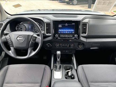 Certified 2023 Nissan Frontier SV image 14
