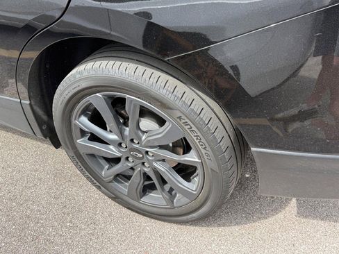 Used 2022 Chevrolet Equinox RS w/ RS Leather Package image 13