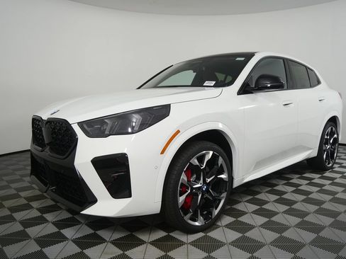 New 2026 BMW X2 xDrive28i w/ Technology Package AWD/4WD image 7