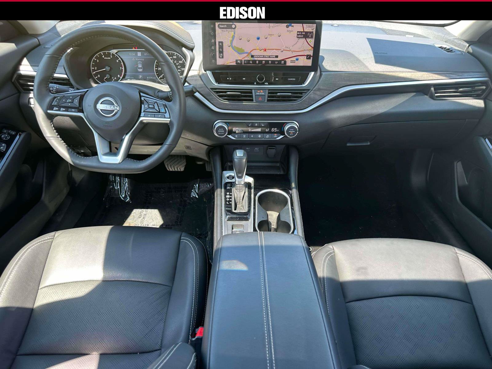 Used 2025 Nissan Altima 2.5 SL AWD/4WD image 12